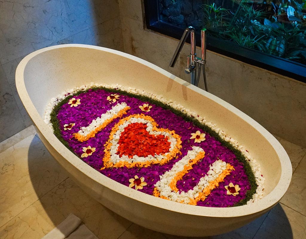 bathtub-decoration