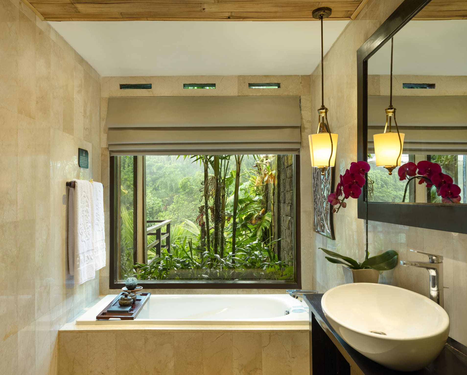 Kayon Valley Pool Villas
